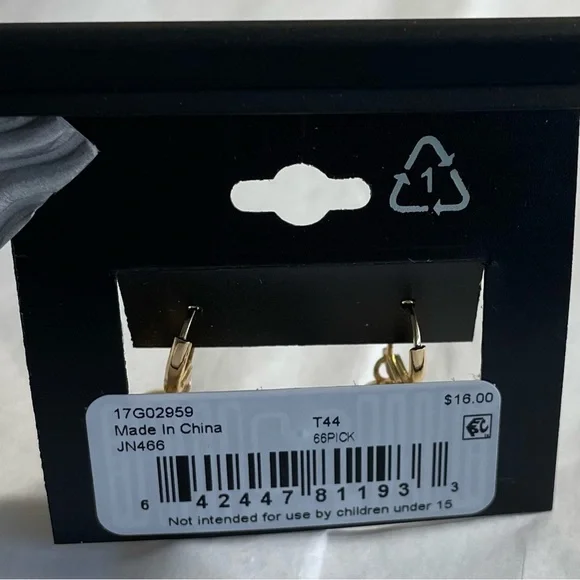 Napier Pickleball Drop Earrings - Gold toned- NWT - Picture 7 of 9